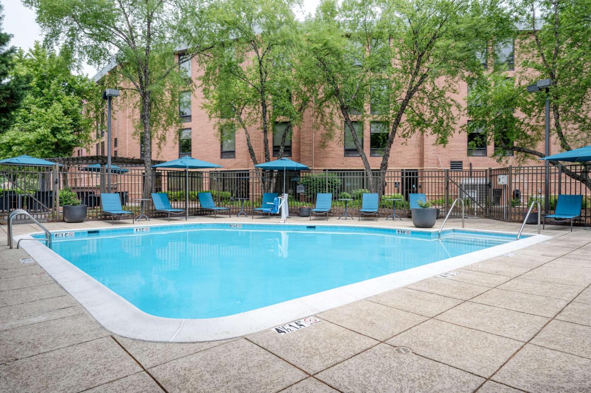 Hampton Inn Baltimore/וויט מארש מראה חיצוני תמונה